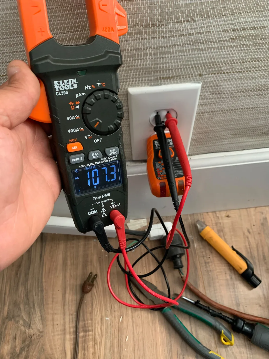 Electrical voltage testing at an installed receptacle